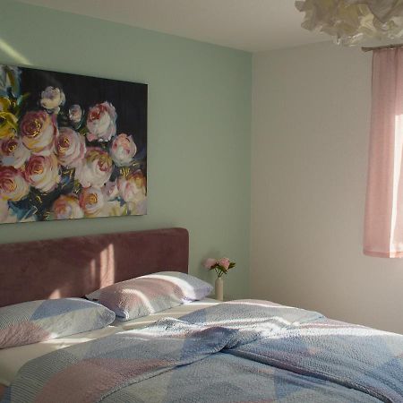 Geraeumige Ferienwohnung In Kindelbrueck Fuer Bis Zu 4 Personen - Barriefrei Extérieur photo